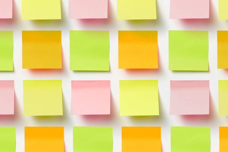 Le post-it : invention d&rsquo;une erreur collante